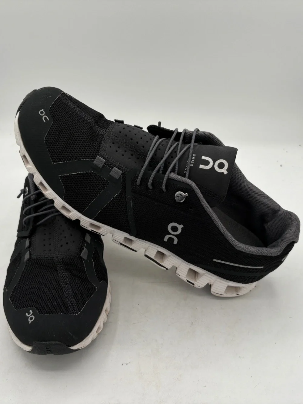 On Cloud 5 Sneakers Black White Performance Running Shoes Mens Size 10 - Picture 3 of 14